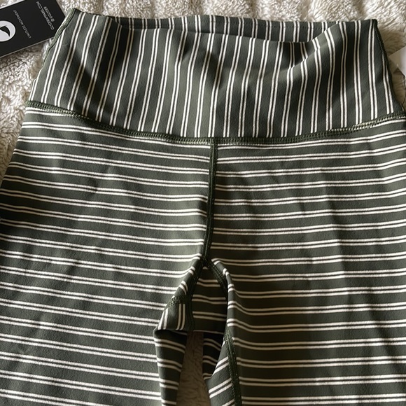 Glyder sports bra/leggings set. New w tags, never worn! - Picture 3 of 6